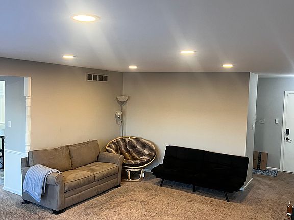 4th image of 2449 Mulberry Sq