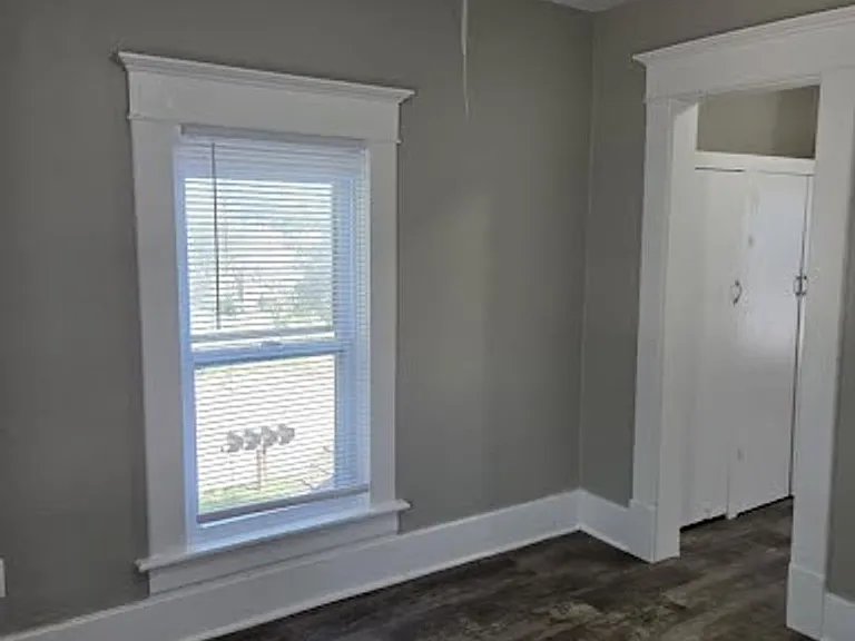 801 S Millwood Ave — Photo 6