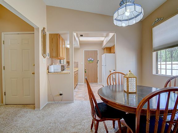 4th image of 1616 Hollyberry Dr NE