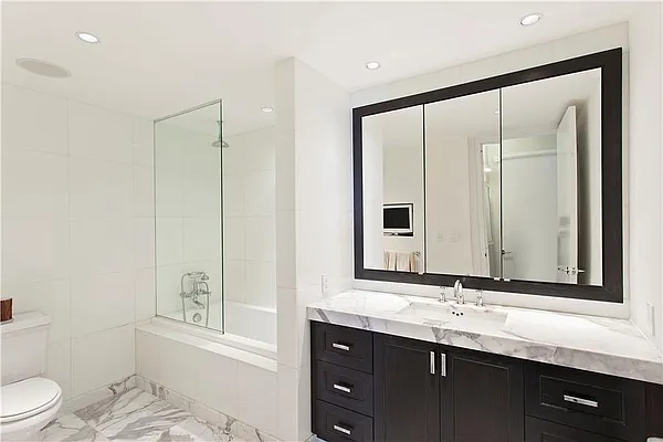 Sold by Real Direct | media 16