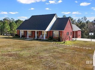 103 Darryl Dawe Ln, Atmore, AL 36502
