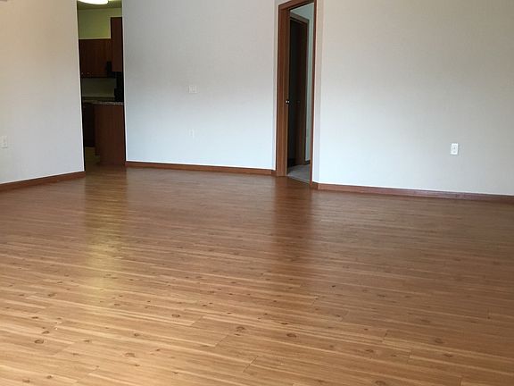 5th image of 123 Jefferson St #11