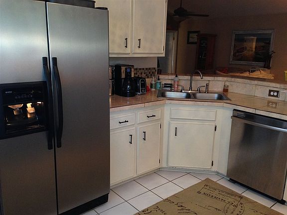 4th image of 2609 Nantucket Ln