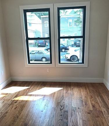 4th image of 151 Boyd Ave #2A