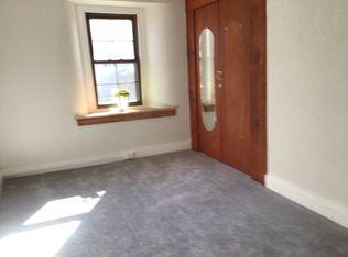 33 Hickory Ln, Newtown Square, PA 19073