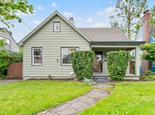 5820 NE Halsey St, Portland, OR 97213