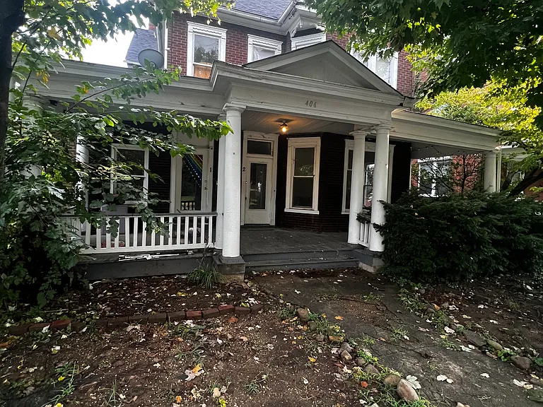 406 Highland Ave SW #2 — Photo 33