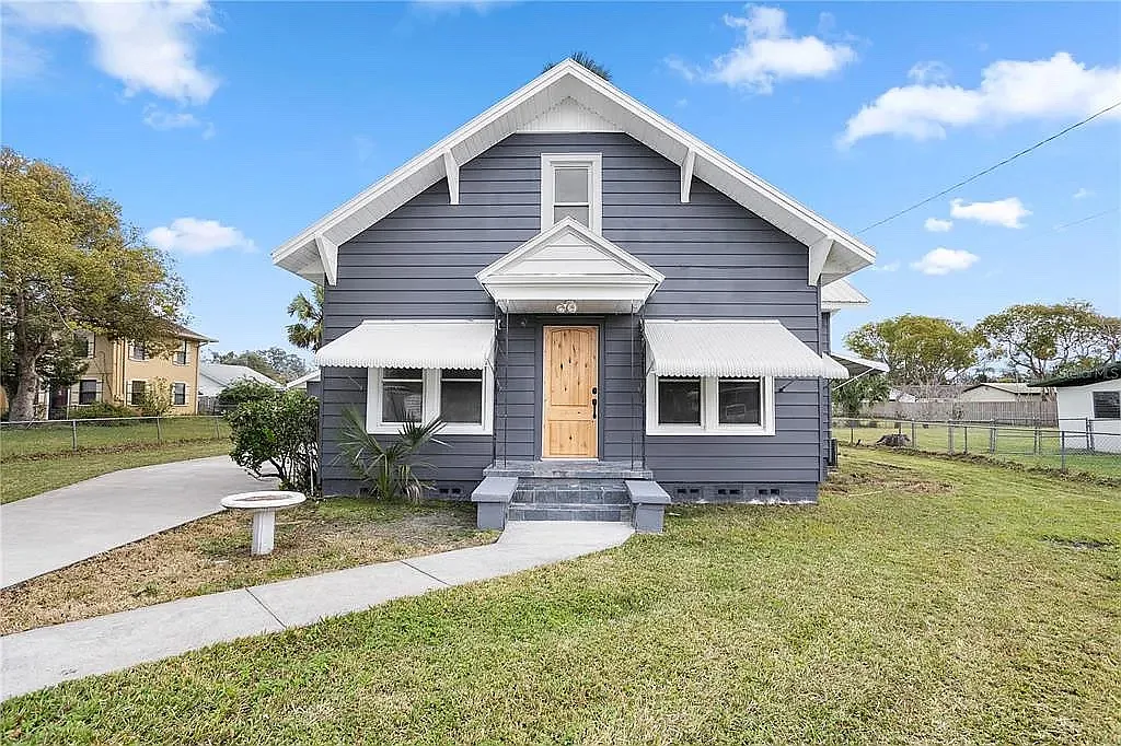 119 Leon Ave — Photo 1