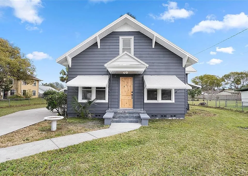 119 Leon Ave