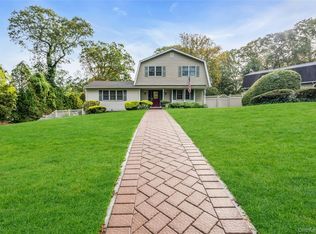 172 Lodge Ave, Huntington Station, NY 11746