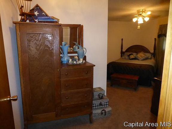 5th image of 19243 White Pine Ln