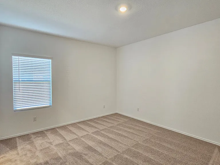 418 Paddlefish Ln — Photo 15