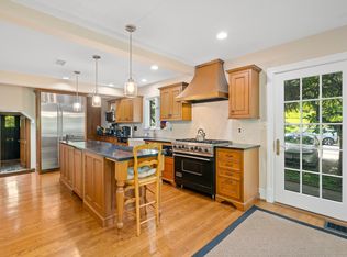 3203 Leland St, Chevy Chase, MD 20815