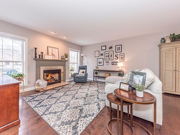 2nd image of 5722 Hampshire Ln