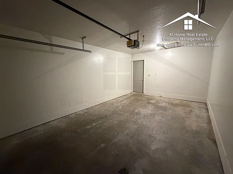 26332635 Gates Blvd — Photo 28