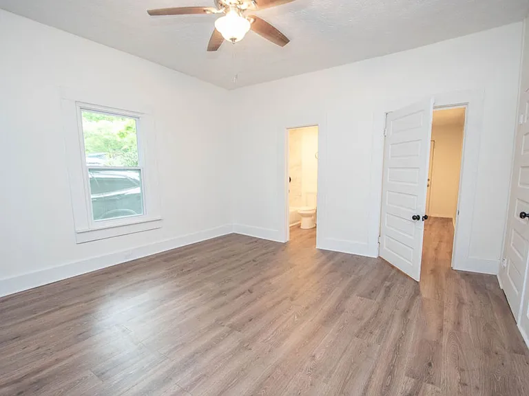903 Georgia Ave — Photo 21