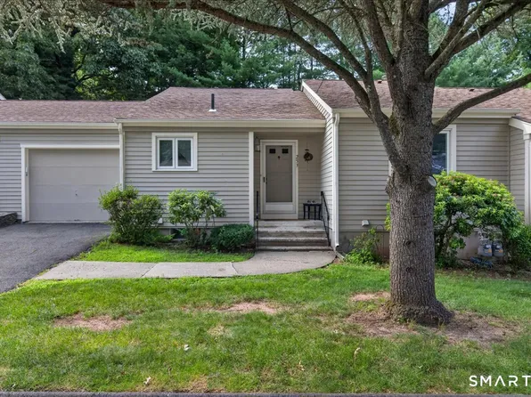 253 Carriage Drive #253, Southington, CT 06489