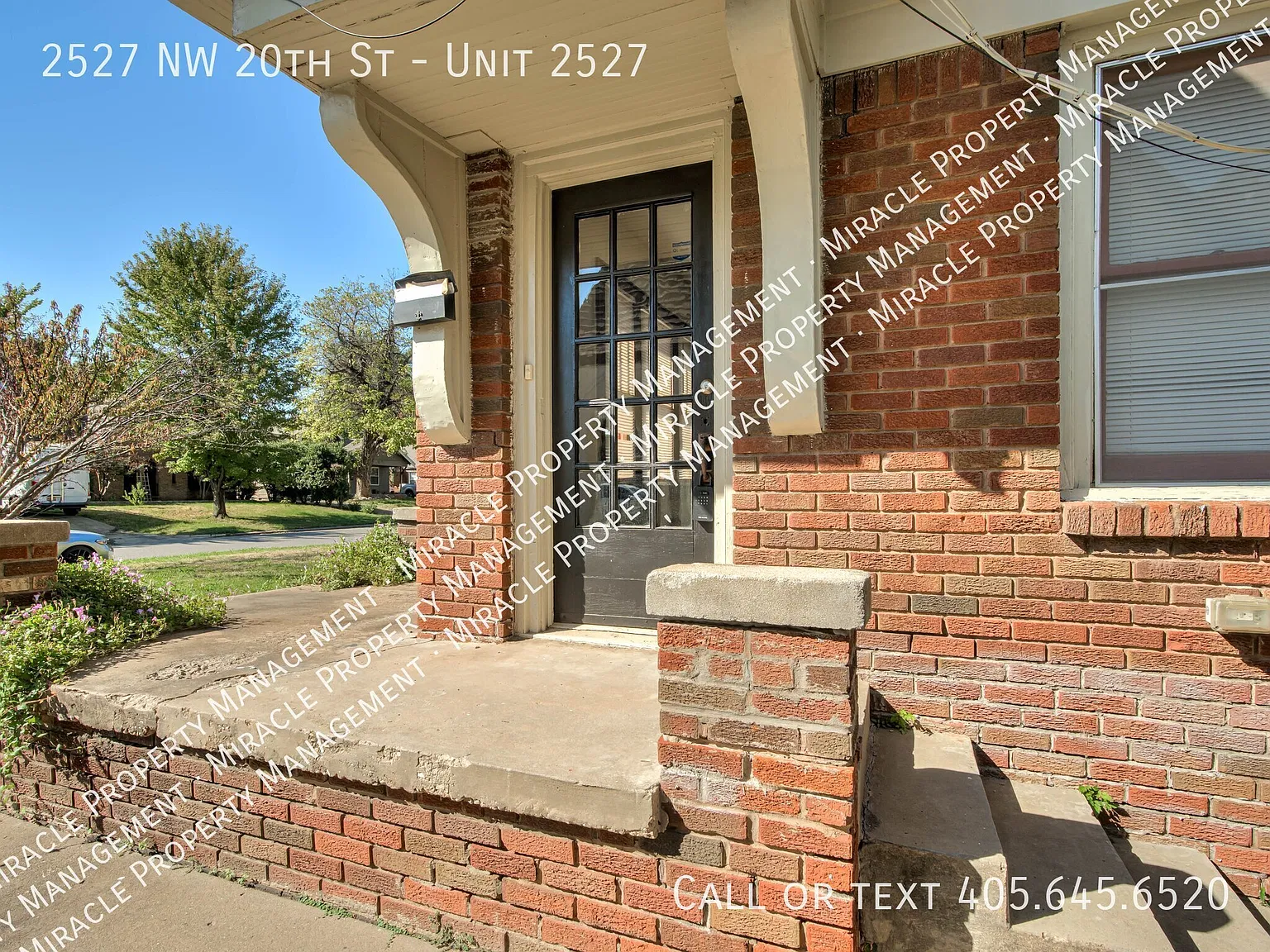 1 bed, 1.0 bath, 920 sqft, $850 — Photo 2