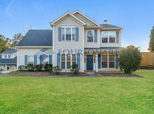 414 Thorncrest Dr, Apex, NC 27539