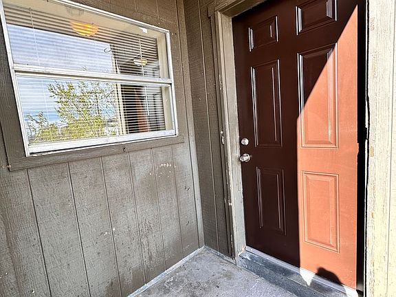2nd image of 3417 Aztec Rd NE APT D
