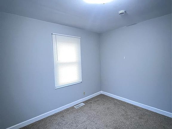 5th image of 2675 Dunhill Dr