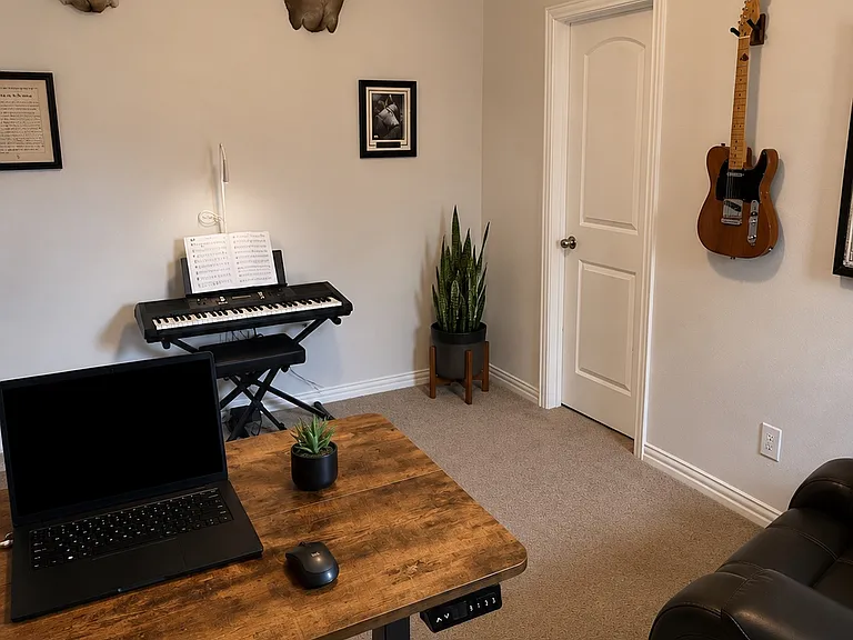 1072 Tara Ct — Photo 24
