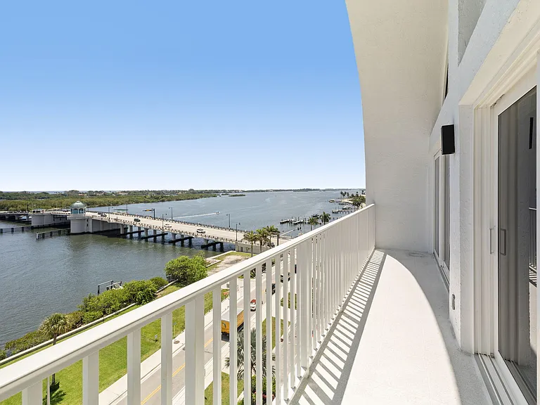 3901 S Flagler Dr #1002 — Photo 12