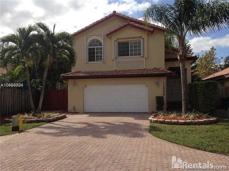1st image of 11232 NW 51st Ter