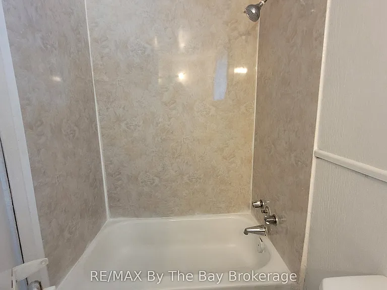 19 Glen St — Photo 9
