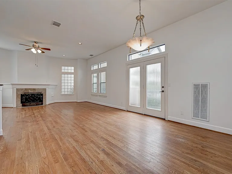 5410 Rose St — Photo 13