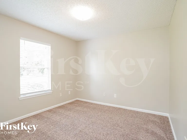 2388 Sophie Pl — Photo 11