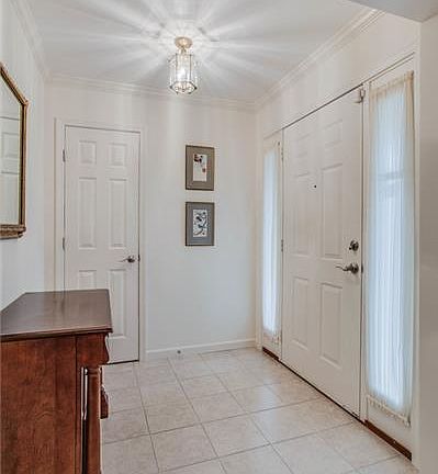 5th image of 301 Plantation Ct