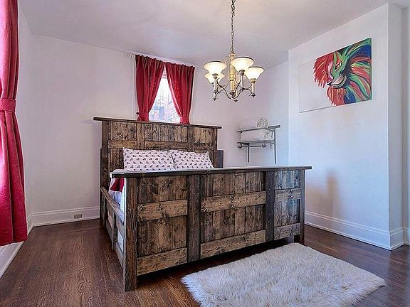 3rd image of 1405 Myrtle Ave #2