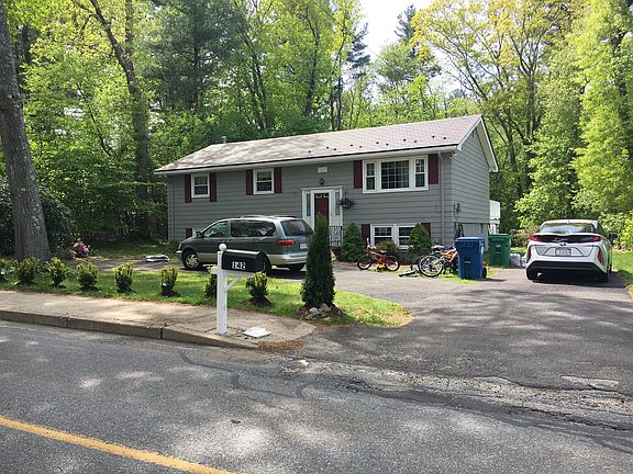 Front of the house with Round Driveway with room for 7 cars