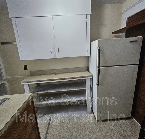 10 Lafayette Pl #8 — Photo 8