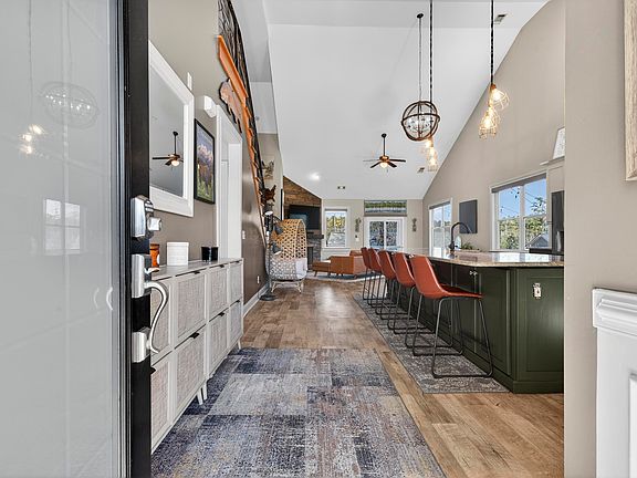 4th image of 1030 Mira Vista Cv