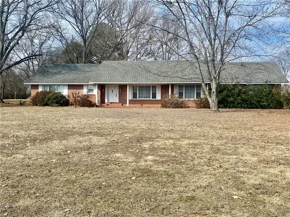 814 E Cherry St, Alma, AR 72921