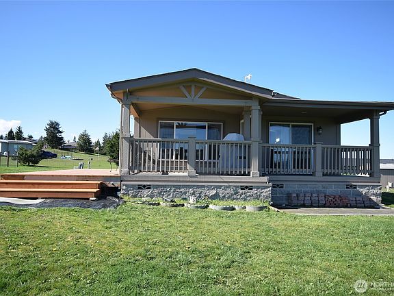 3rd image of 260 Secluded Way