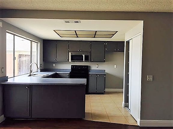 3rd image of 8340 Fieldpoppy Cir