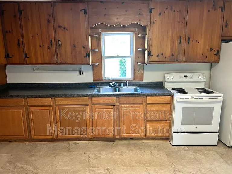 209 Tanner Ln — Photo 13