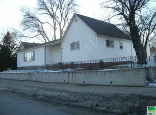 769 N 2nd St, Cherokee, IA 51012