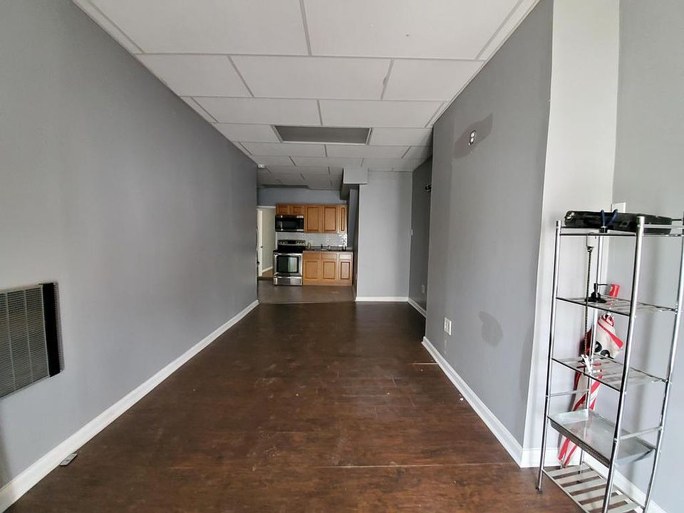 1st image of 3006 W Cumberland St #1