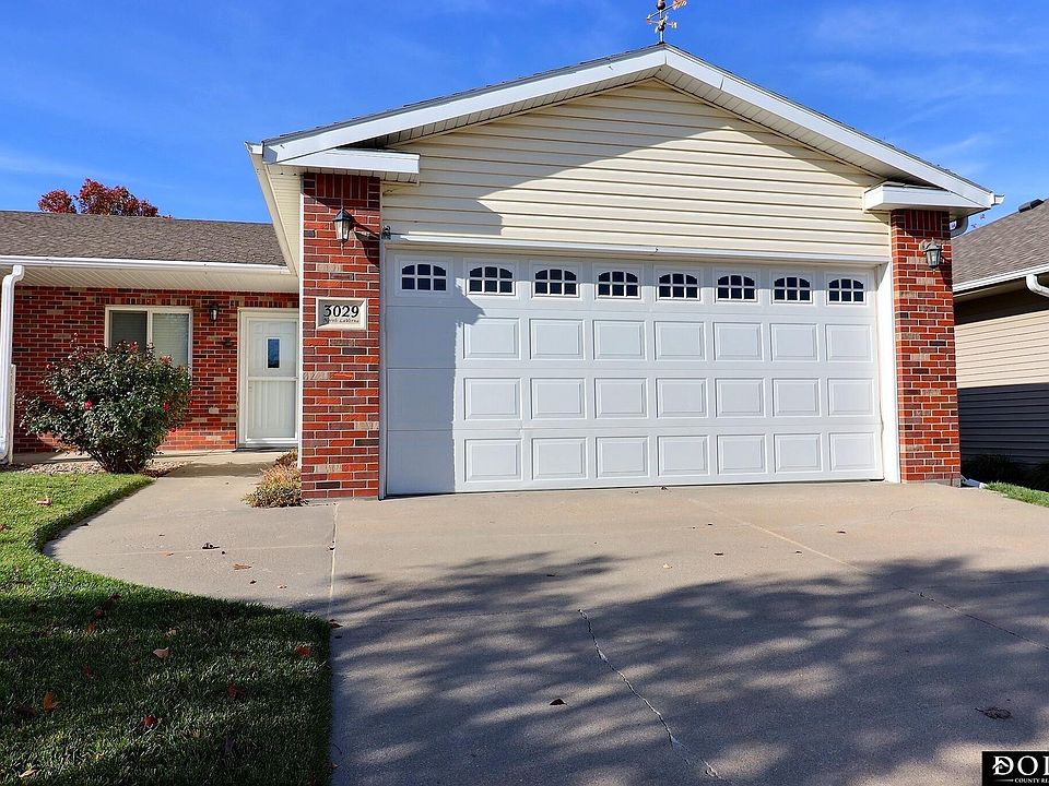 1st image of 3029 Laverna St