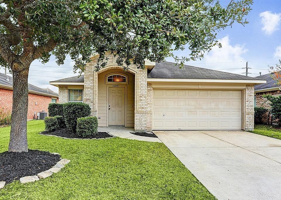 1st image of 12219 Granite Woods Ct