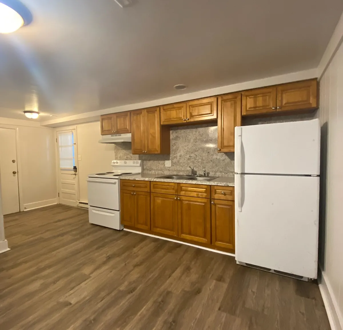 1 bed, $750 — Photo 3
