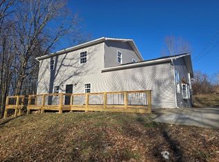 128 Blackhawk Ln, Shady Spring, WV 25918