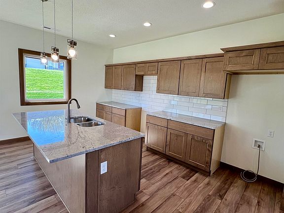 5th image of 1850 23rd St #54