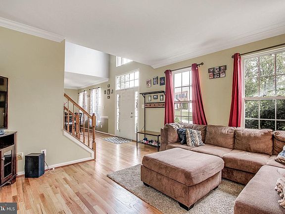 3rd image of 1711 Stone Ivy Pl