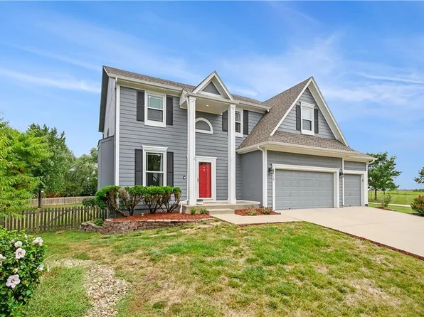 13710 W 158th Ter, Olathe, KS 66062