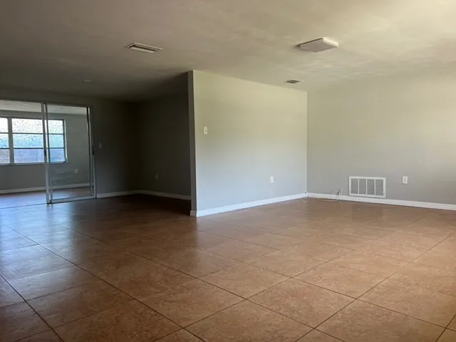 7835 Arbordale Dr — Photo 16